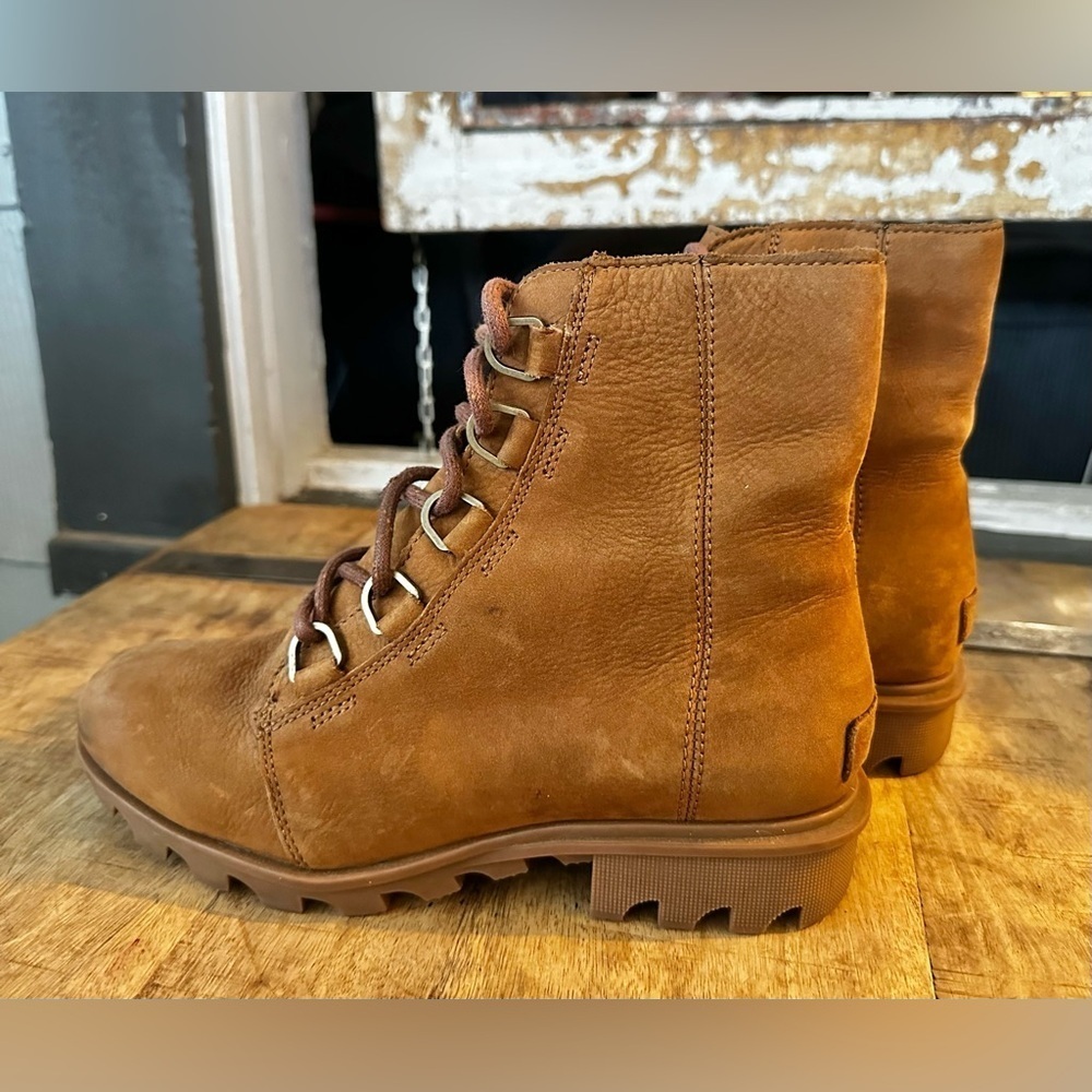 Sorel Waterproof Lace-Up Boots Women’s 8.5 Tan Nubuck Winter Boot - Picture 3 of 9